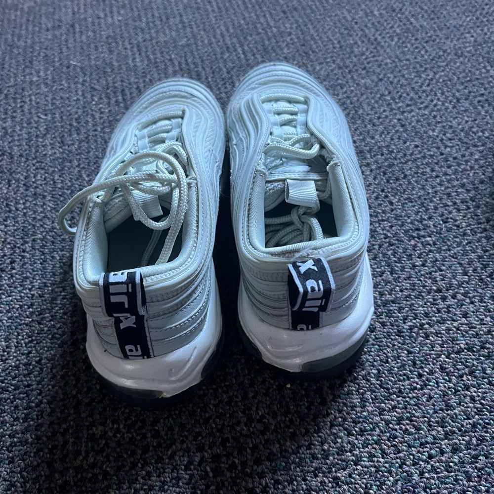 Barely worn nike air max 97